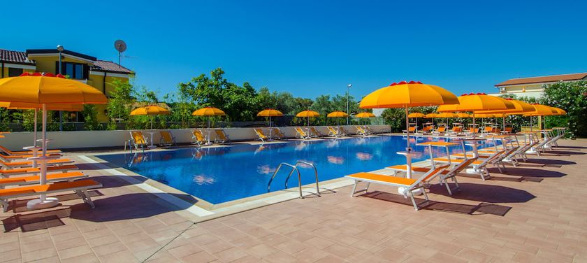 Imagen de la piscina del Villaggio Alemia. Foto 19