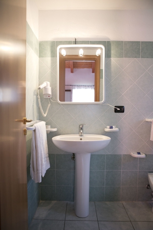 Imagen de la habitación del Villaggio Borgo Marino. Foto 6