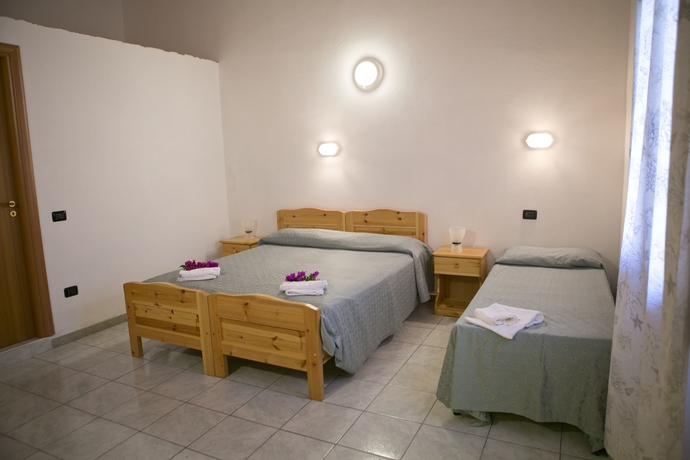 Imagen de la habitación del Villaggio Borgo Marino. Foto 11