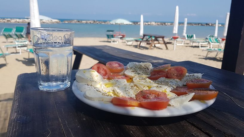 Imagen del bar/restaurante del Villaggio Camping Costa Verde. Foto 3