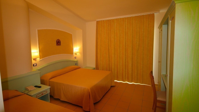 Imagen de la habitación del Villaggio Centro Vacanze De Angelis. Foto 3