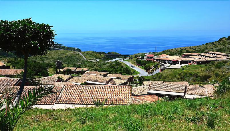 Imagen de los exteriores del Villaggio Club Baia Di Dino. Foto 9