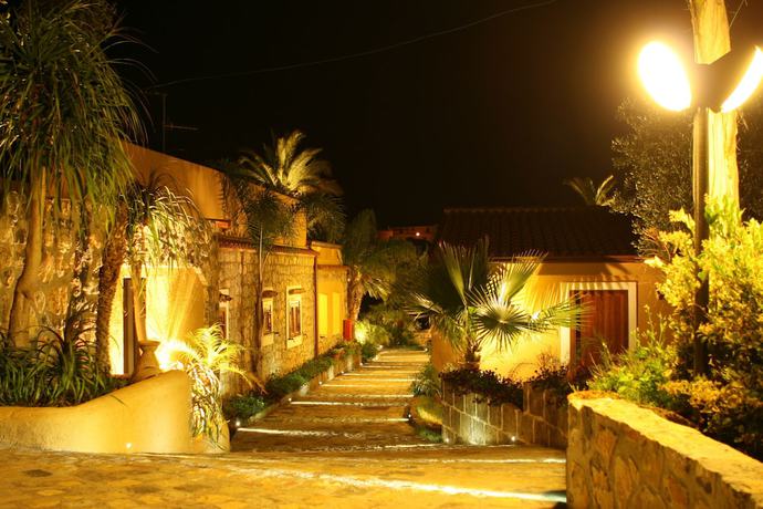 Imagen de los exteriores del Villaggio Garden Park. Foto 16