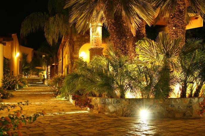 Imagen de los exteriores del Villaggio Garden Park. Foto 18