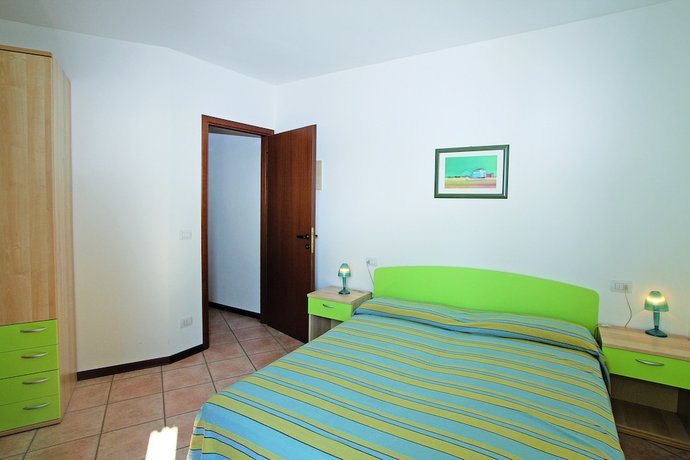 Imagen de la habitación del Villaggio Girasoli. Foto 2