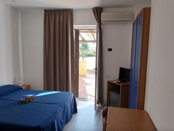 Imagen de la habitación del Villaggio La Feluca. Foto 12