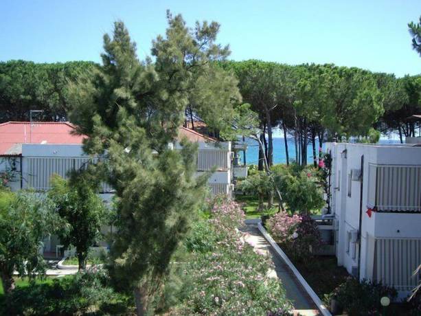 Imagen de los exteriores del Villaggio La Fenice. Foto 15