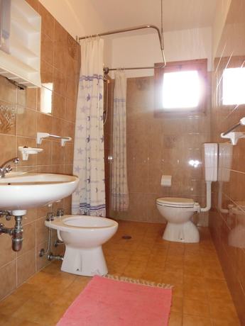 Imagen de la habitación del Villaggio Loriana. Foto 7