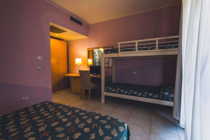 Imagen de la habitación del Villaggio Residence Costa Blu. Foto 12