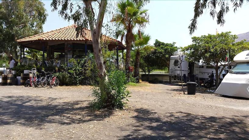 Imagen de los exteriores del Villaggio Togo Togo. Foto 15