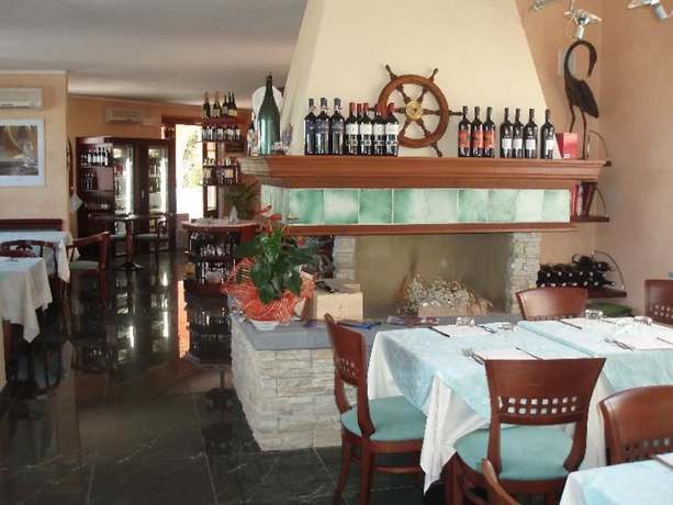 Imagen del bar/restaurante del Villaggio Turistico Airone. Foto 2