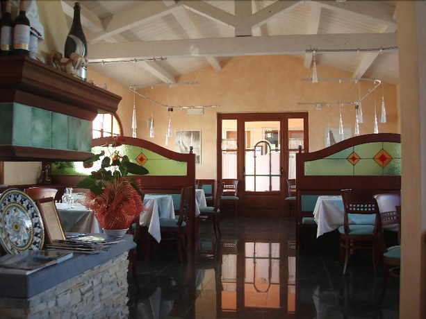 Imagen del bar/restaurante del Villaggio Turistico Airone. Foto 3