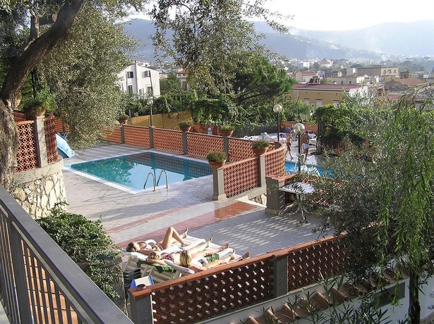 Imagen de la piscina del Villaggio Turistico Bleu Village. Foto 11