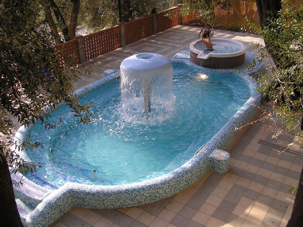 Imagen de la piscina del Villaggio Turistico Bleu Village. Foto 12