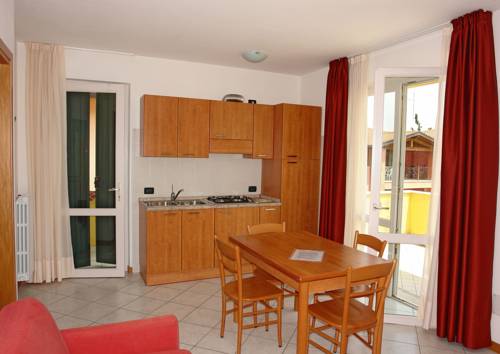 Imagen de la habitación del Villaggio Turistico Lugana Marina. Foto 12