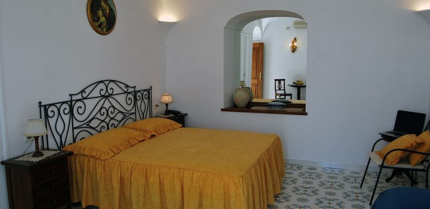 Imagen de la habitación del Villamena. Foto 13