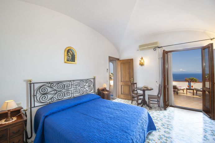 Imagen de la habitación del Villamena. Foto 15