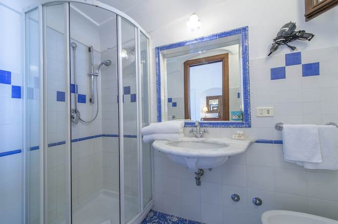 Imagen de la habitación del Villamena. Foto 16