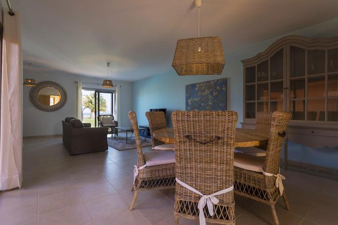 Imagen general del Villas Caleta Beach and Golf. Foto 2