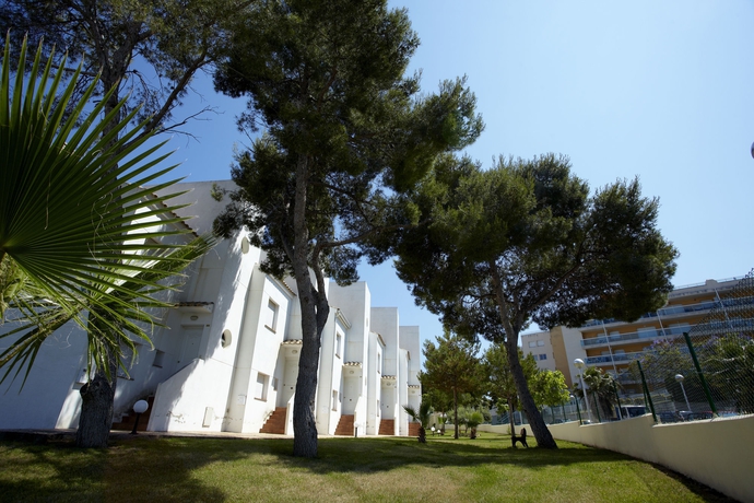 Imagen de los exteriores del Villas Cumbres de Salou. Foto 11