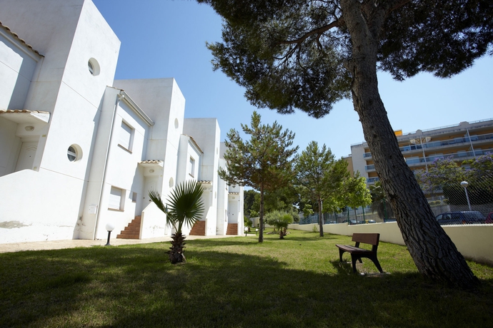 Imagen de los exteriores del Villas Cumbres de Salou. Foto 12