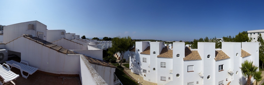 Imagen de la piscina del Villas Cumbres de Salou. Foto 15
