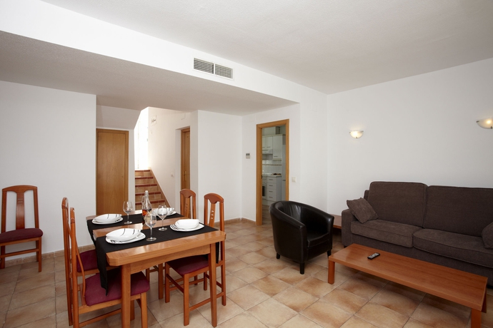 Imagen de la habitación del Villas Cumbres de Salou. Foto 8