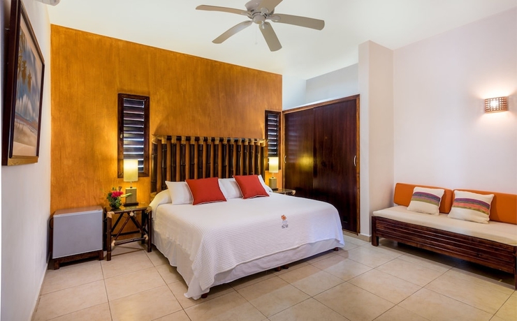Imagen de la habitación del Villas El Encanto Cozumel. Foto 2