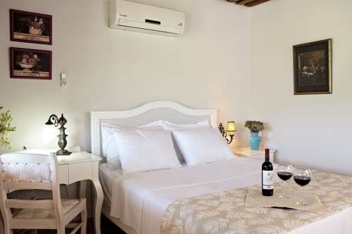 Imagen de la habitación del Vinifera Vineyards Hotel. Foto 1