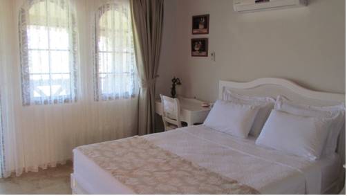 Imagen de la habitación del Vinifera Vineyards Hotel. Foto 4