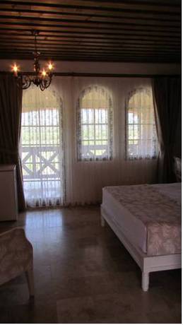 Imagen de la habitación del Vinifera Vineyards Hotel. Foto 5