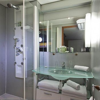 Imagen general del Vip Paris Yacht Hotel. Foto 10