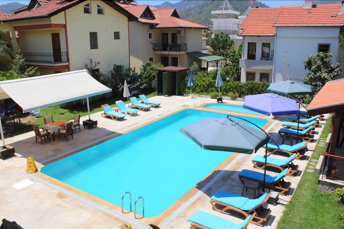 Imagen de la piscina del Vira Apart Hotel. Foto 14