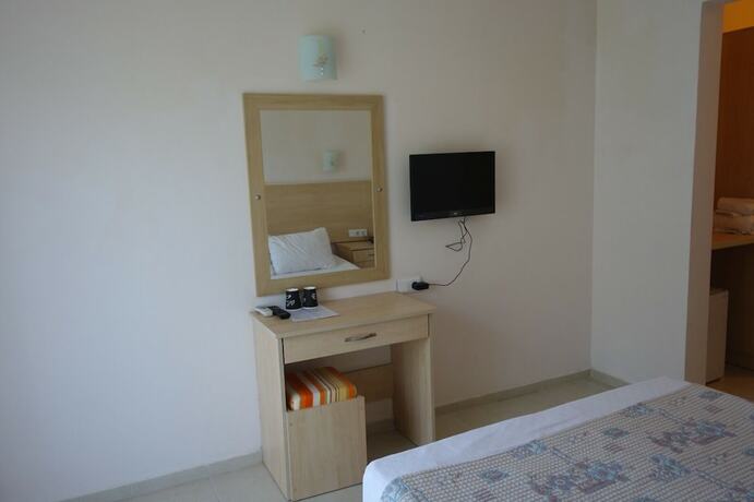 Imagen general del Viras Hotel. Foto 8