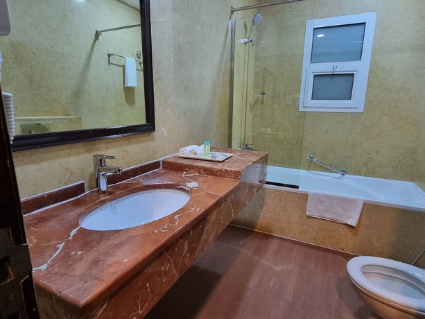 Imagen de la habitación del Vista City Hotel. Foto 7