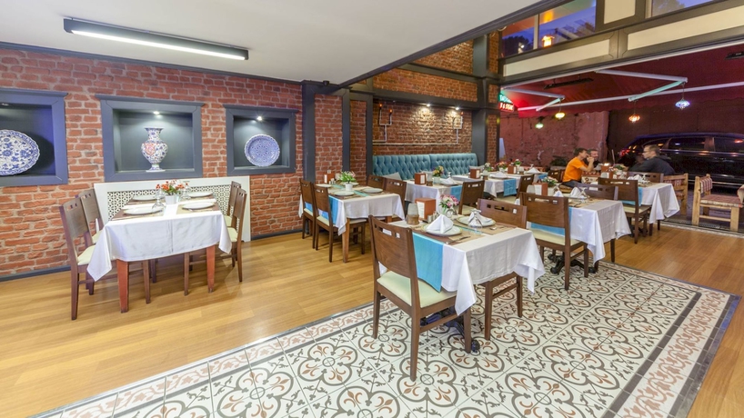 Imagen del bar/restaurante del Viva Deluxe Hotel. Foto 2