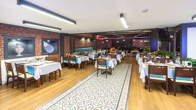 Imagen del bar/restaurante del Viva Deluxe Hotel. Foto 3