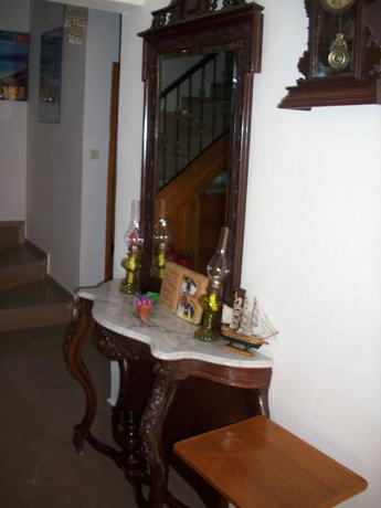 Imagen de los interiores del Vural Apart Hotel, Cesme. Foto 19