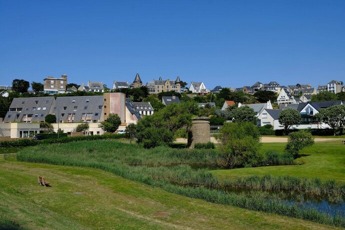 Imagen general del Vvf C&ocirc;te De Granit Rose &agrave; Tr&eacute;beurden. Foto 5