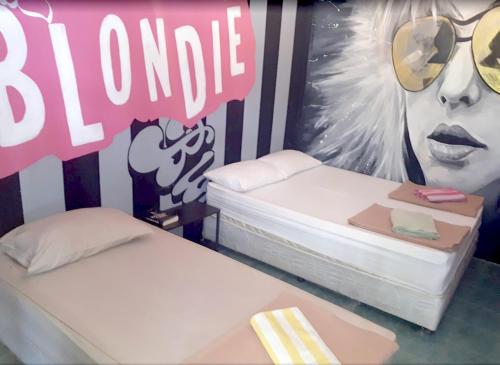 Imagen general del WET! a Pool Party Hostel by Wild & Wandering. Foto 4