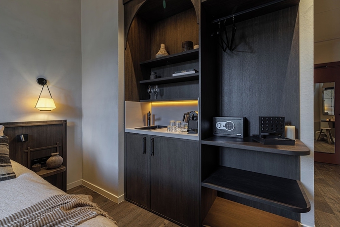Imagen de la habitación del Wabi-Sabi H&ocirc;tel Lorrain. Foto 14