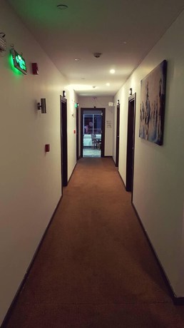 Imagen de los interiores del Waha Hotel. Foto 18