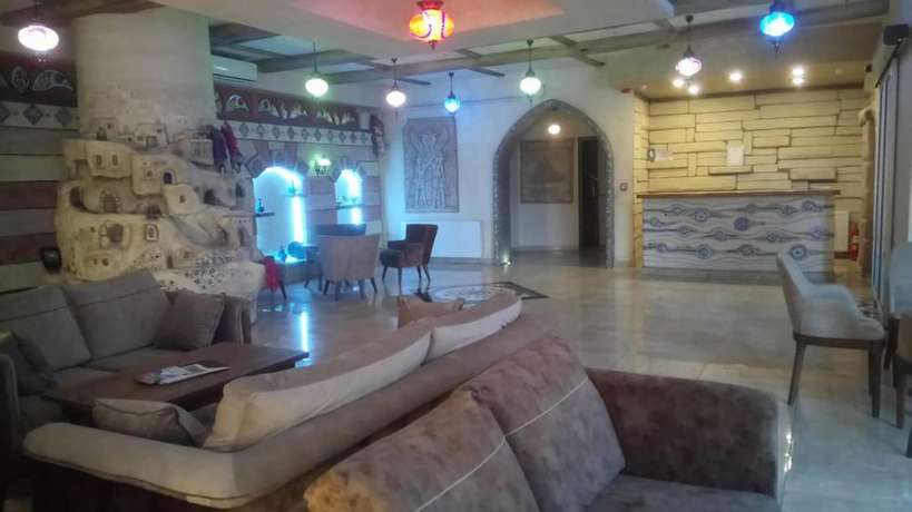 Imagen de los interiores del Waha Hotel. Foto 20