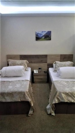 Imagen de la habitación del Waha Hotel. Foto 12