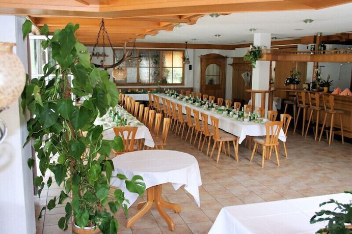 Imagen del bar/restaurante del Waldhotel Hubertus. Foto 4