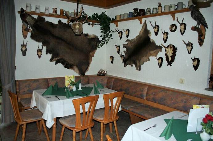 Imagen del bar/restaurante del Waldhotel Hubertus. Foto 6