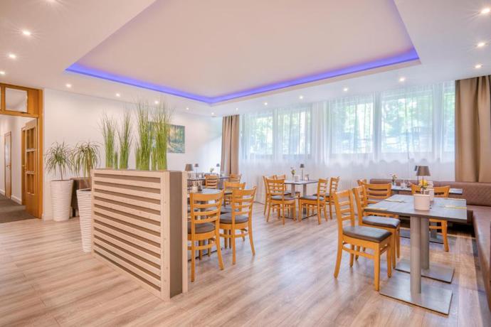 Imagen del bar/restaurante del Waldhotel, Mainz. Foto 2