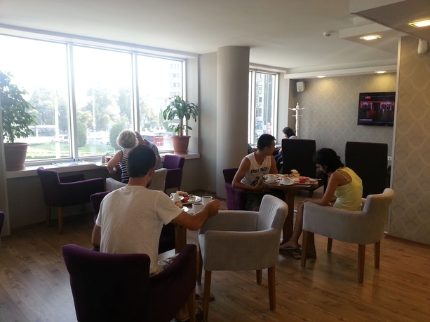Imagen de los interiores del Walk In Hotel. Foto 19