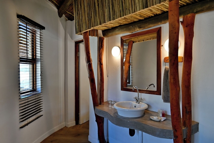 Imagen de la habitación del Warthogs Bush Lodge. Foto 2