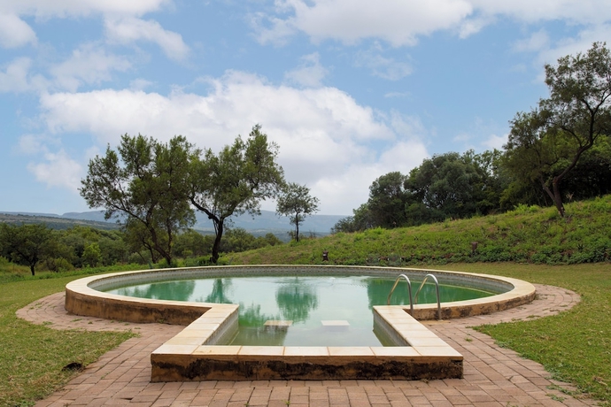 Imagen de la piscina del Warthogs Bush Lodge. Foto 15